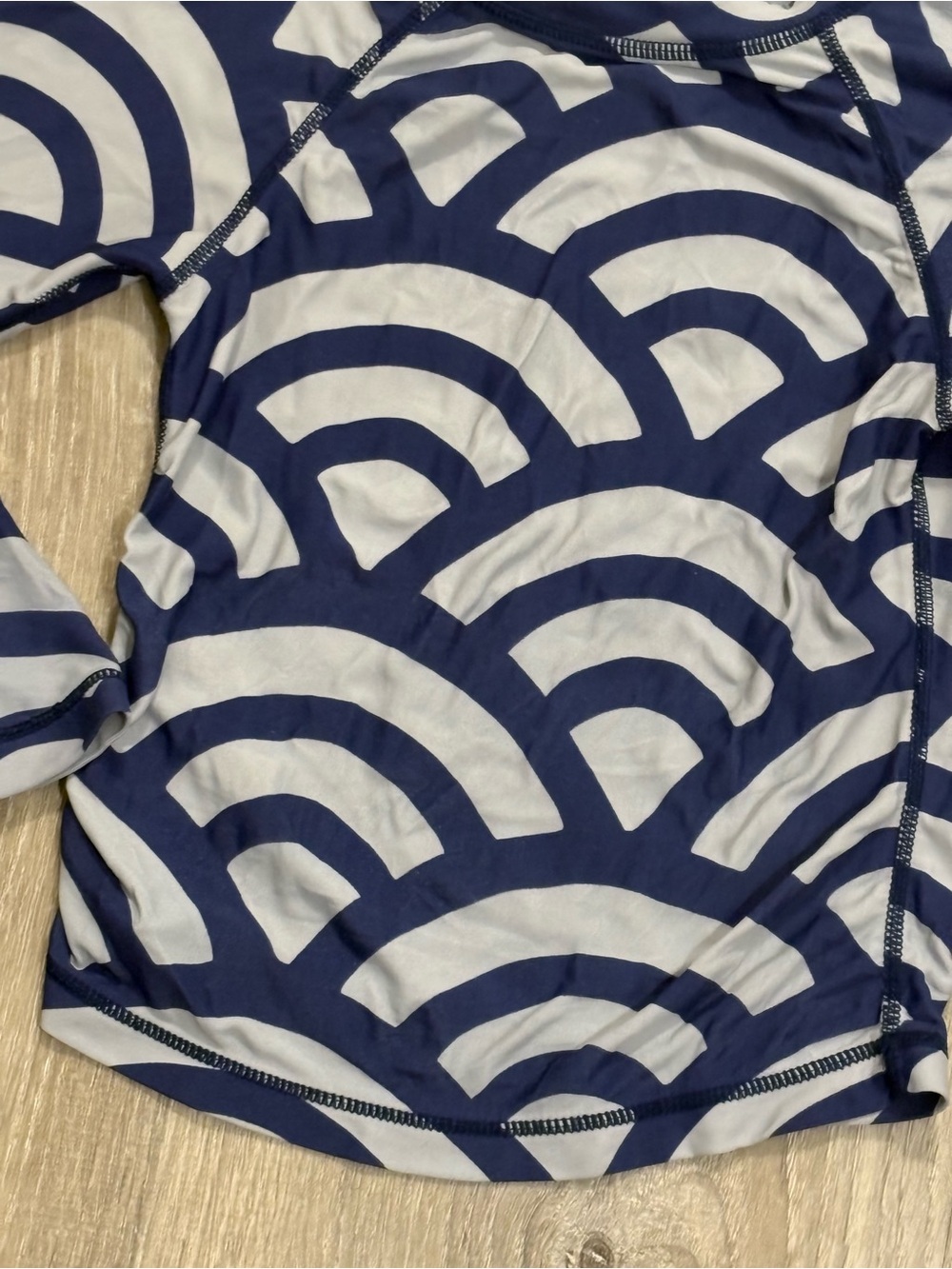 Tea Collection Rashguard - Picture 2 of 5